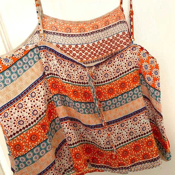 Bundle of sexy, casual, outdoors. - Picture 3 of 3